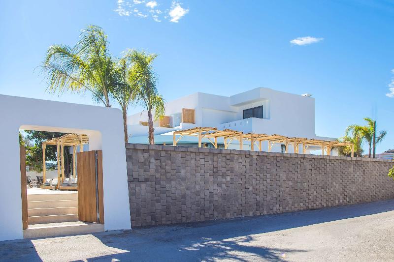 Отель Casa Boutique & - Adults Only 4*